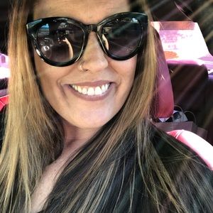 Meet your Posher, Stephanie